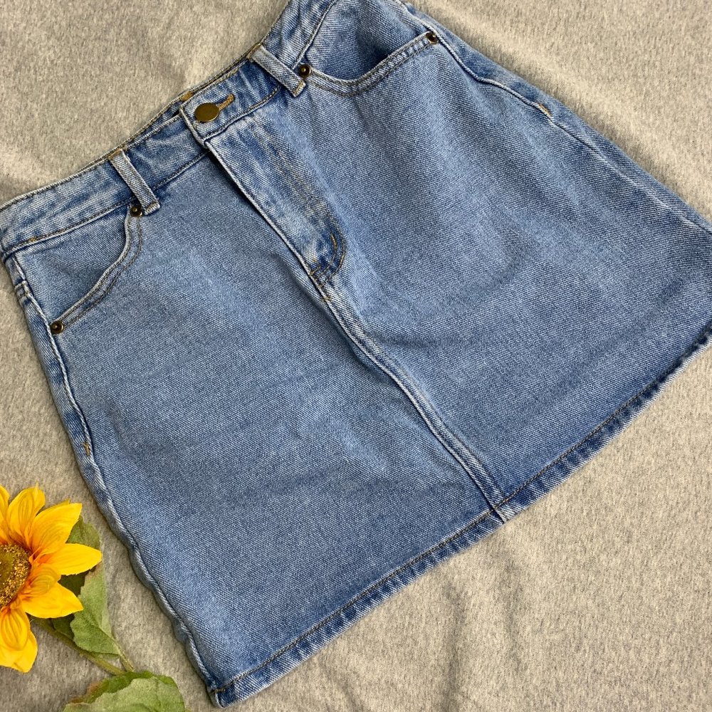 Forever 21 Denim Mini Skirt Medium